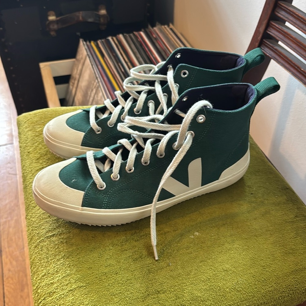 Veja Men’s High-tops. Sz 10